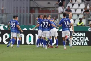 Porté par Nico Paz, brillant, Como démarre parfaitement contre la Lazio