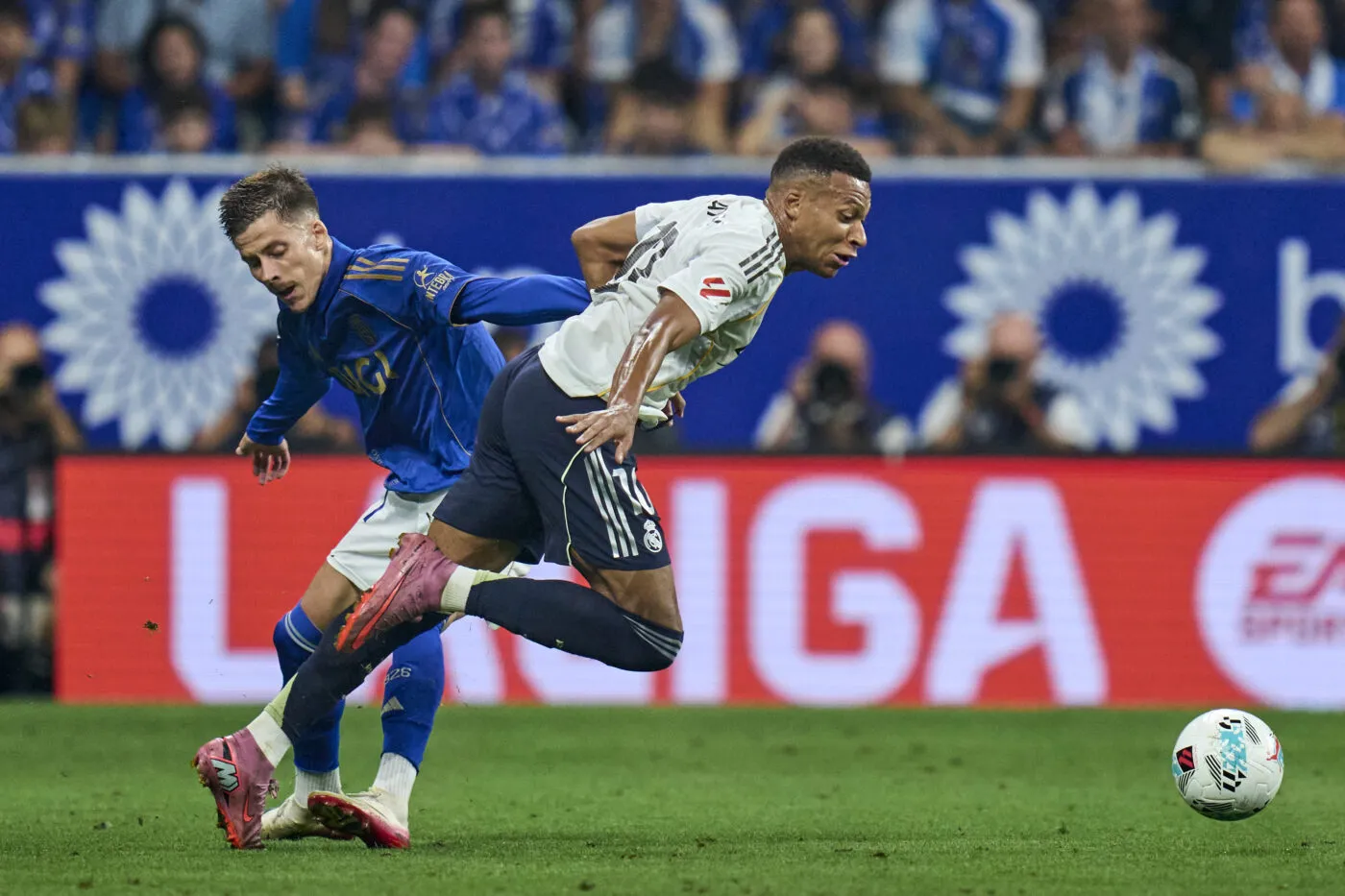 Porté par Kylian Mbappé, le Real Madrid tape Oviedo