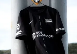 Sturm Graz sort des maillots en braille