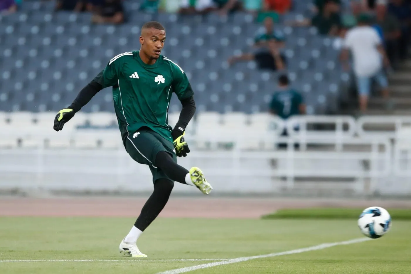 Alban Lafont finalement appelé avec la Côte d’Ivoire