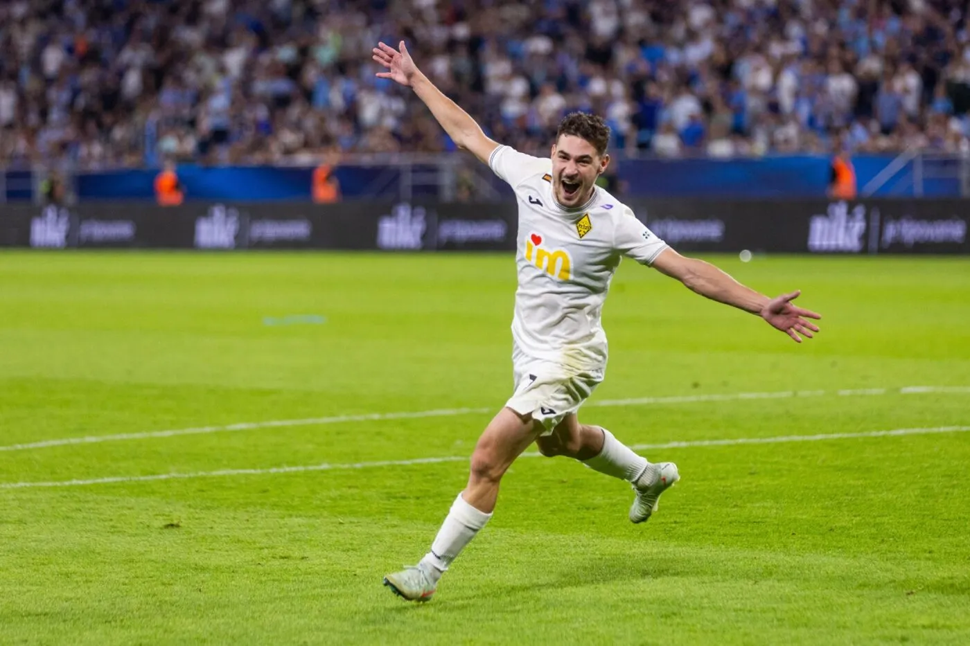 Le Kairat Almaty va parcourir plus de kilomètres qu’il n’y en a pour faire le tour du monde