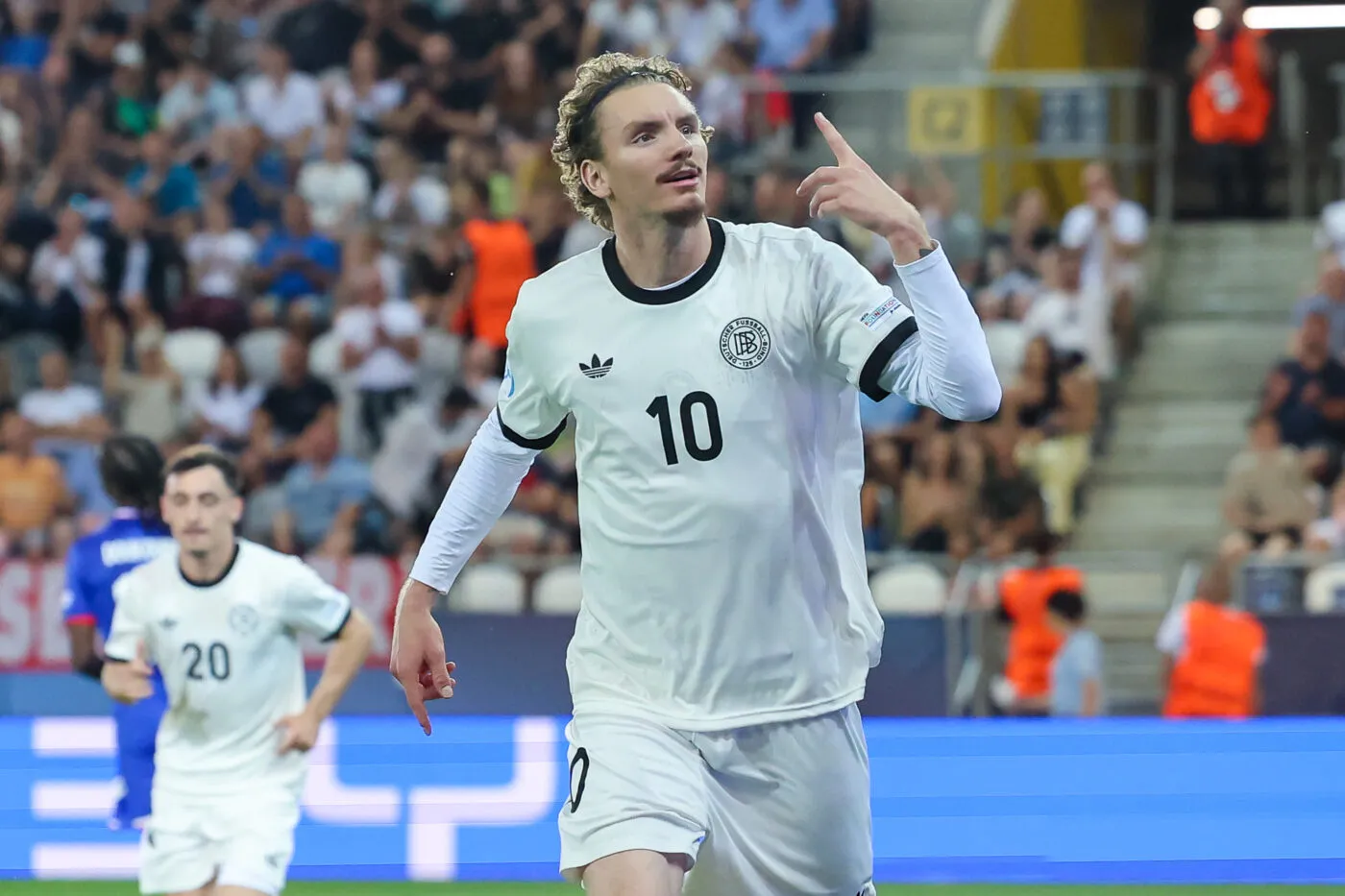 Newcastle claque près de 80 millions d’euros pour Nick Woltemade