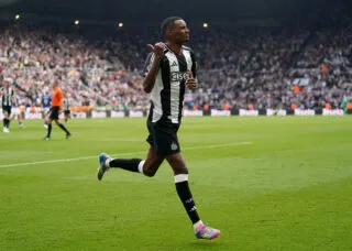 Alexander Isak rejoint Liverpool et devient le troisième joueur le plus cher de l’histoire