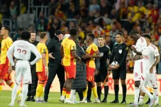 La direction de l’arbitrage explique l’exclusion de Magnetti et de Roy à la fin de Lens-Brest