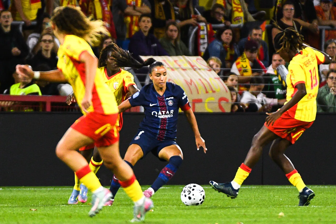 Le PSG accroché d’entrée à Lens