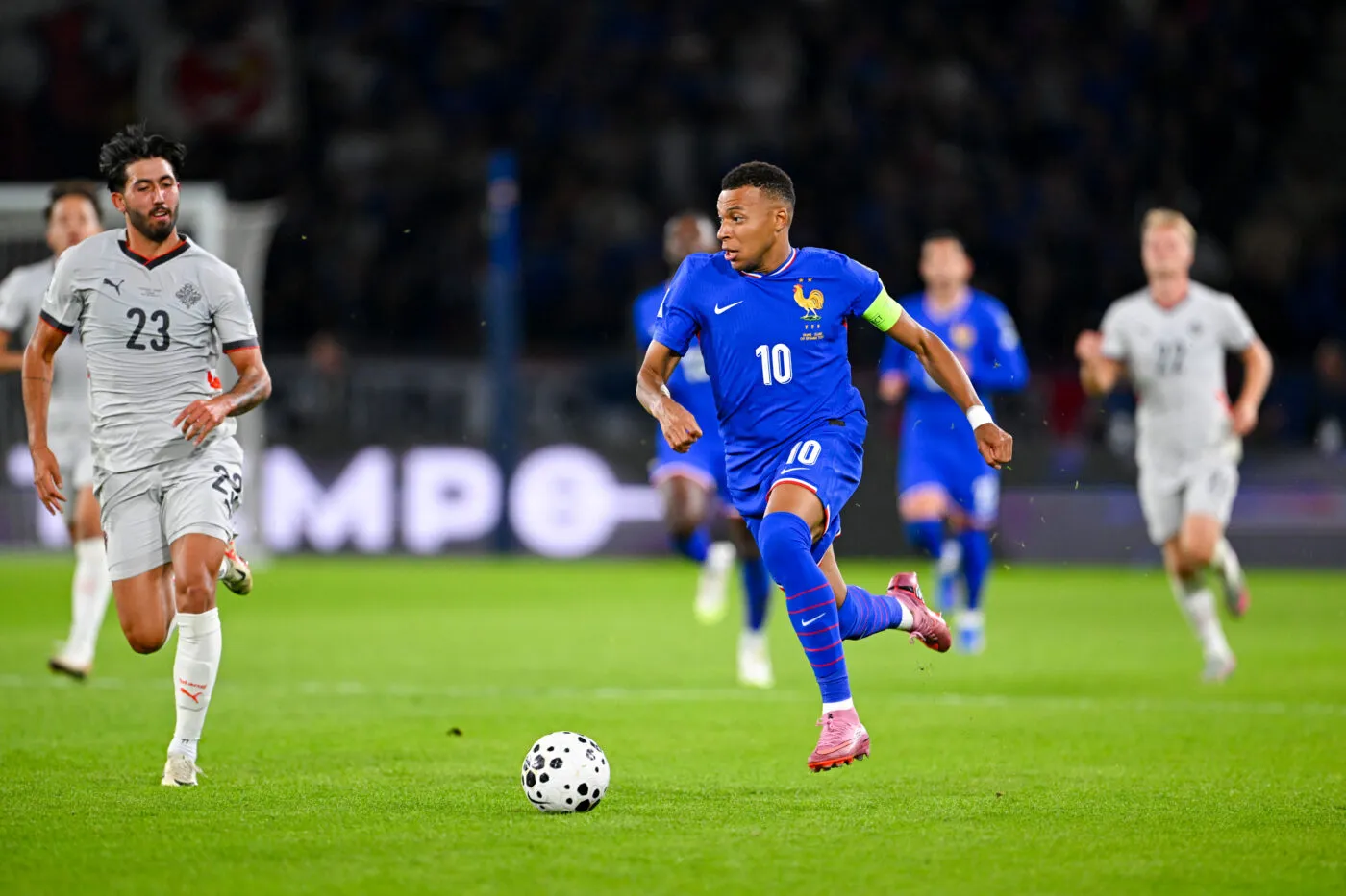 La France évite le blocage face à l’Islande