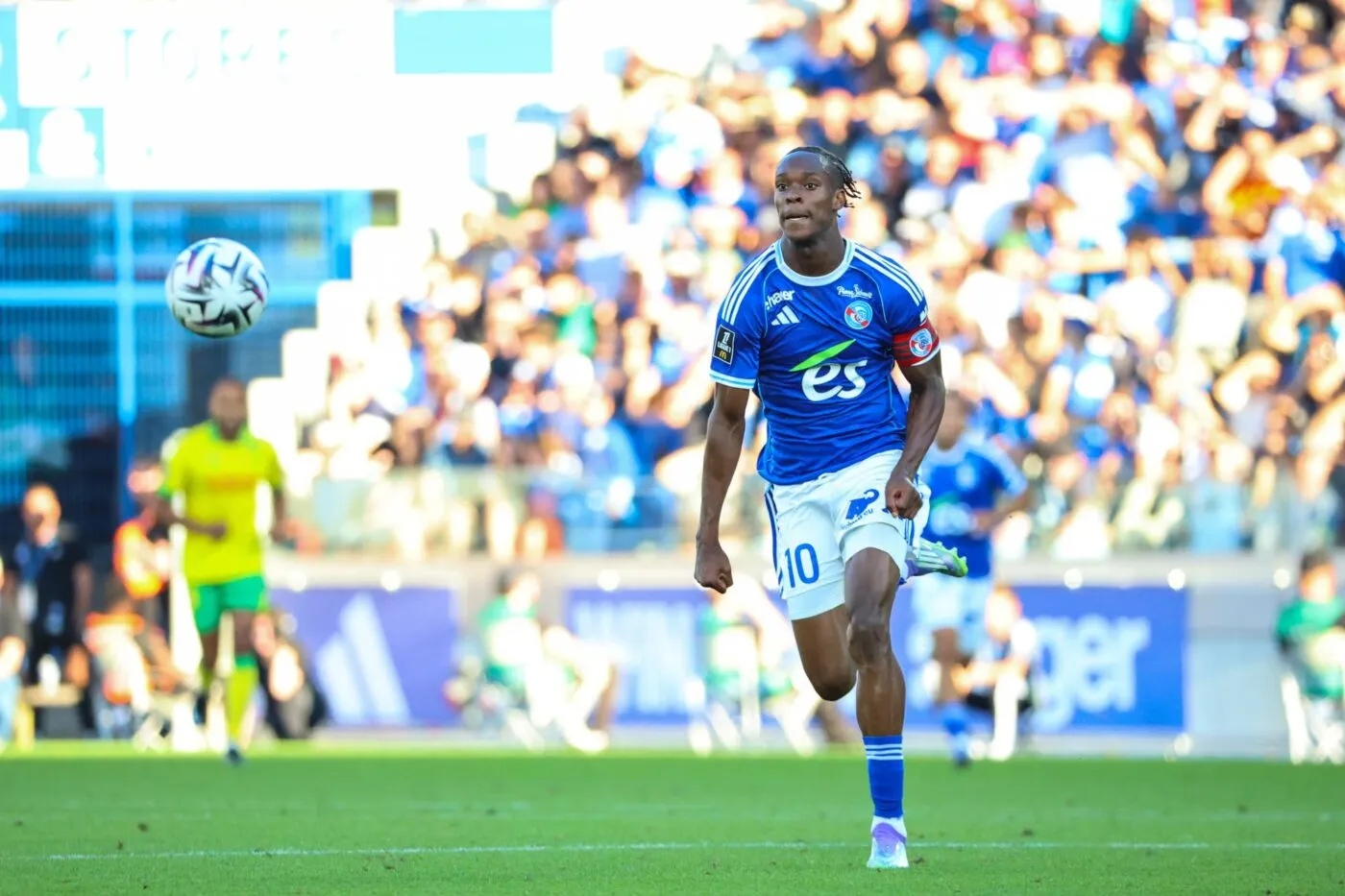 Chelsea prépare déjà son mercato 2026 en s’offrant un attaquant de... Strasbourg