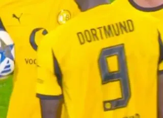 La boulette de l'espace de Dortmund avec Guirassy