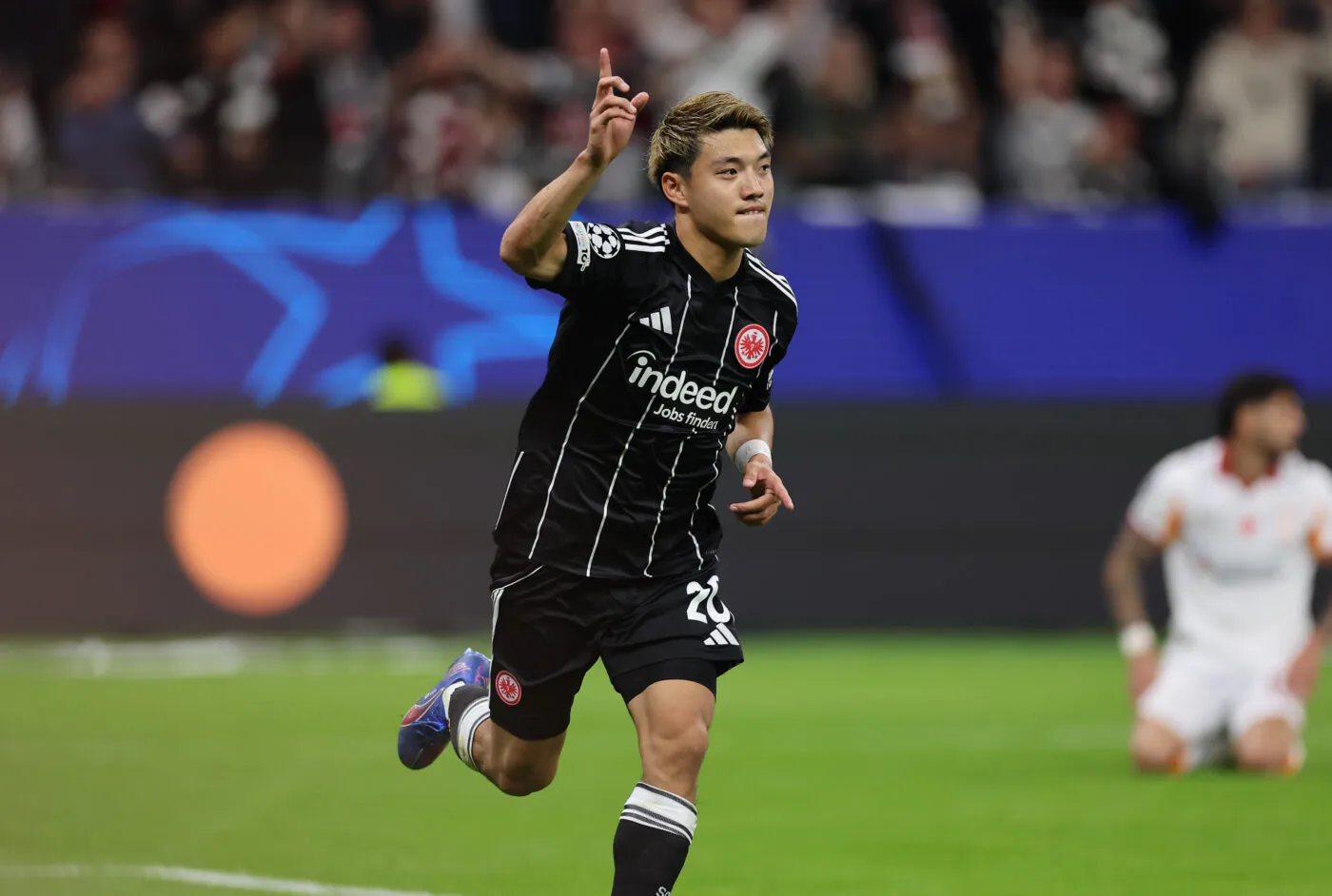 Francfort en tête, les clubs belges en force : le classement de la Ligue des champions