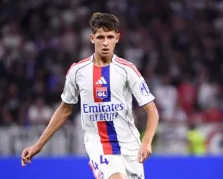 Le cadeau de Karim Benzema à une pépite de l'OL