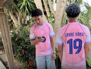 L'incroyable succès d'un faux maillot du FC Barcelone