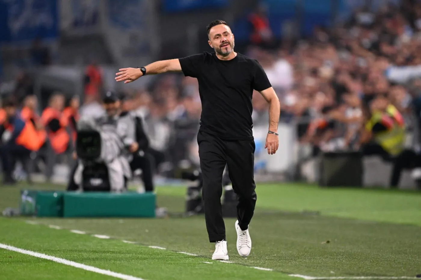 Roberto De Zerbi félicite ses remplaçants