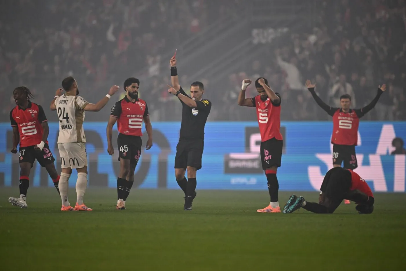 Quand Jonathan Gradit revient sur son carton rouge avec Seko Fofana