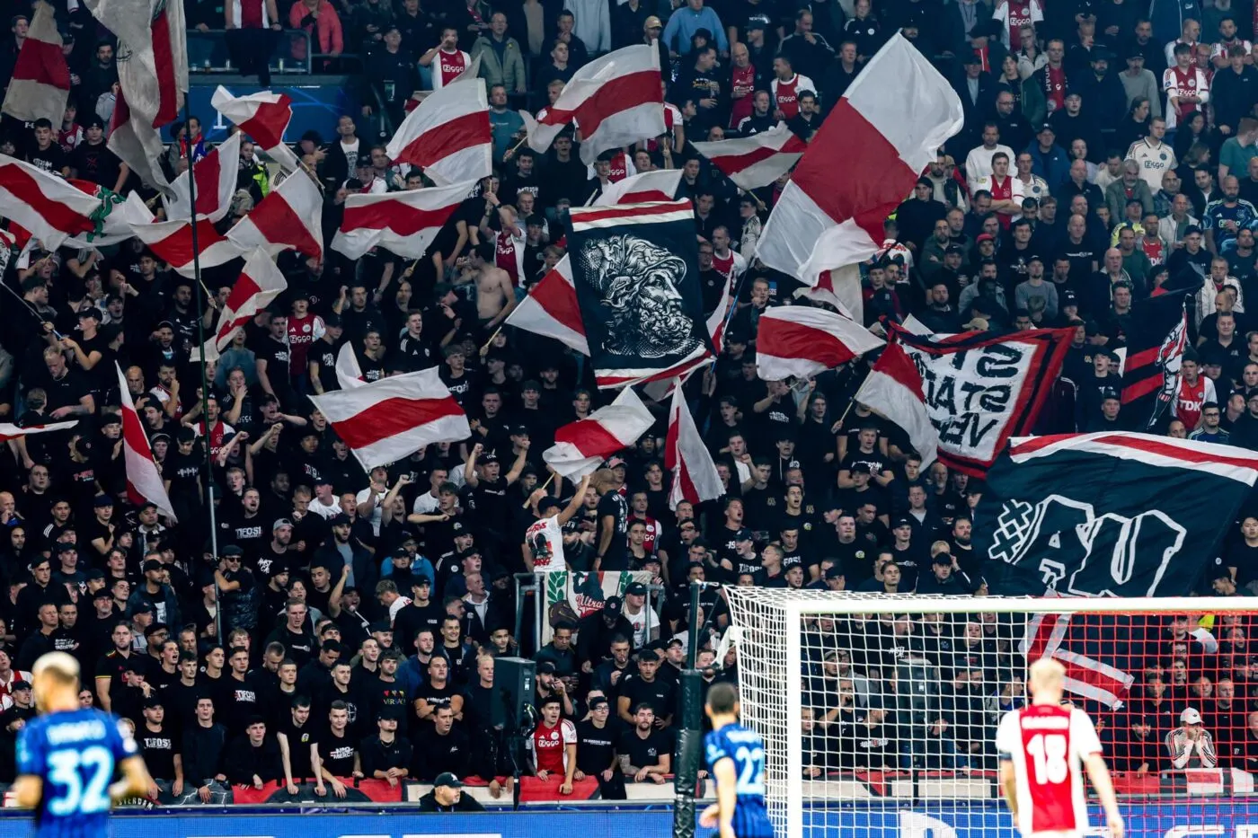Les fans de l’Ajax interdits de déplacement à Marseille