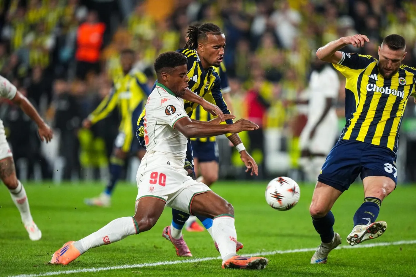 Nice se fait croquer par Fenerbahçe 
