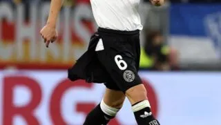 Kimmich a joué avec un short tout pourri contre le Luxembourg