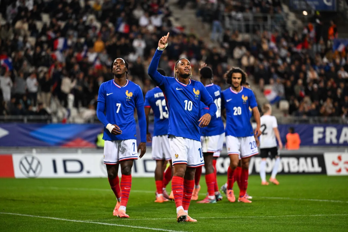 Les Bleuets ne font qu’une bouchée de l’Estonie