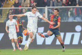 L'Inter dompte le Genoa et prend les commandes de la Serie A