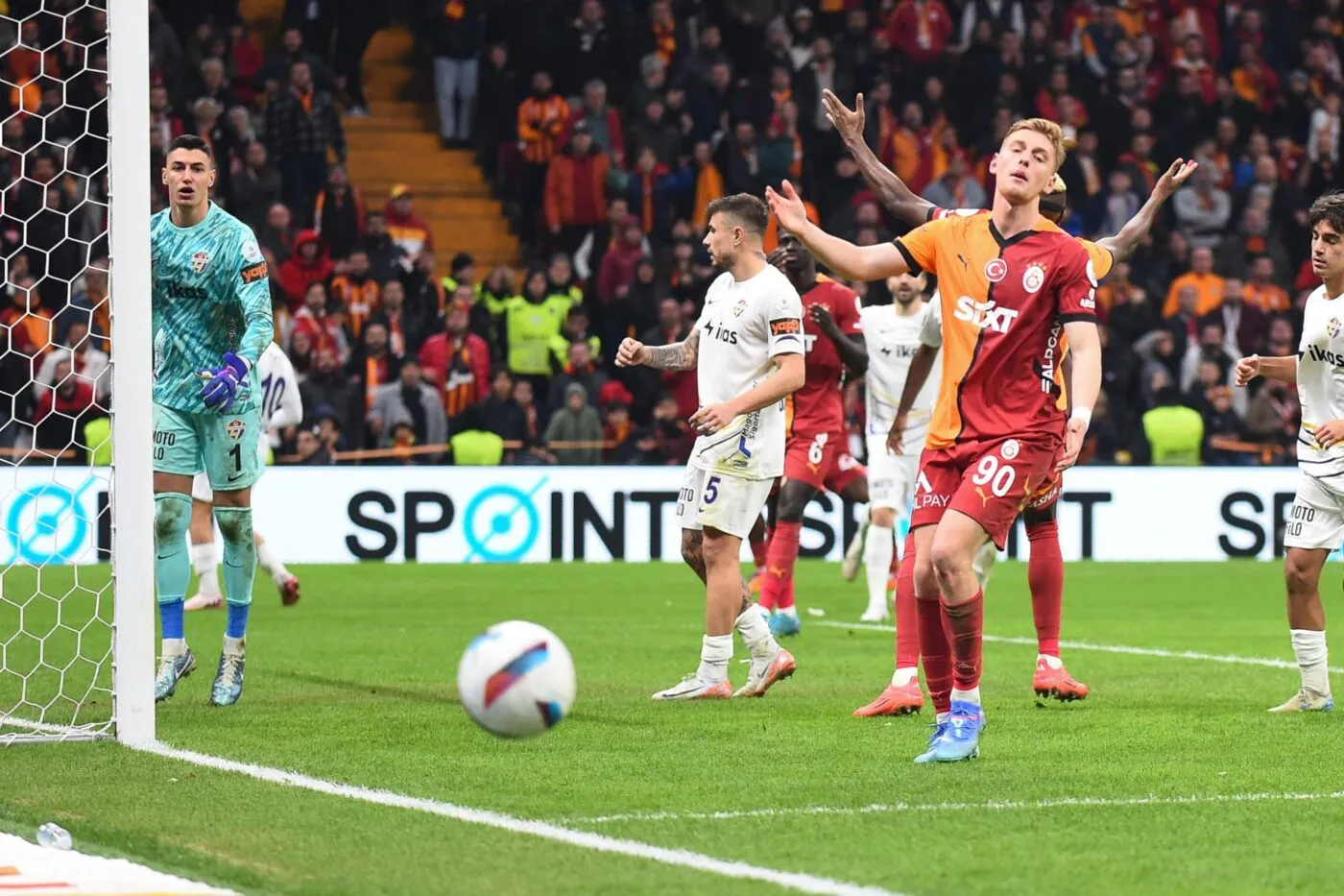 Metehan Baltacı : symbole de ces Turcs qui truquent