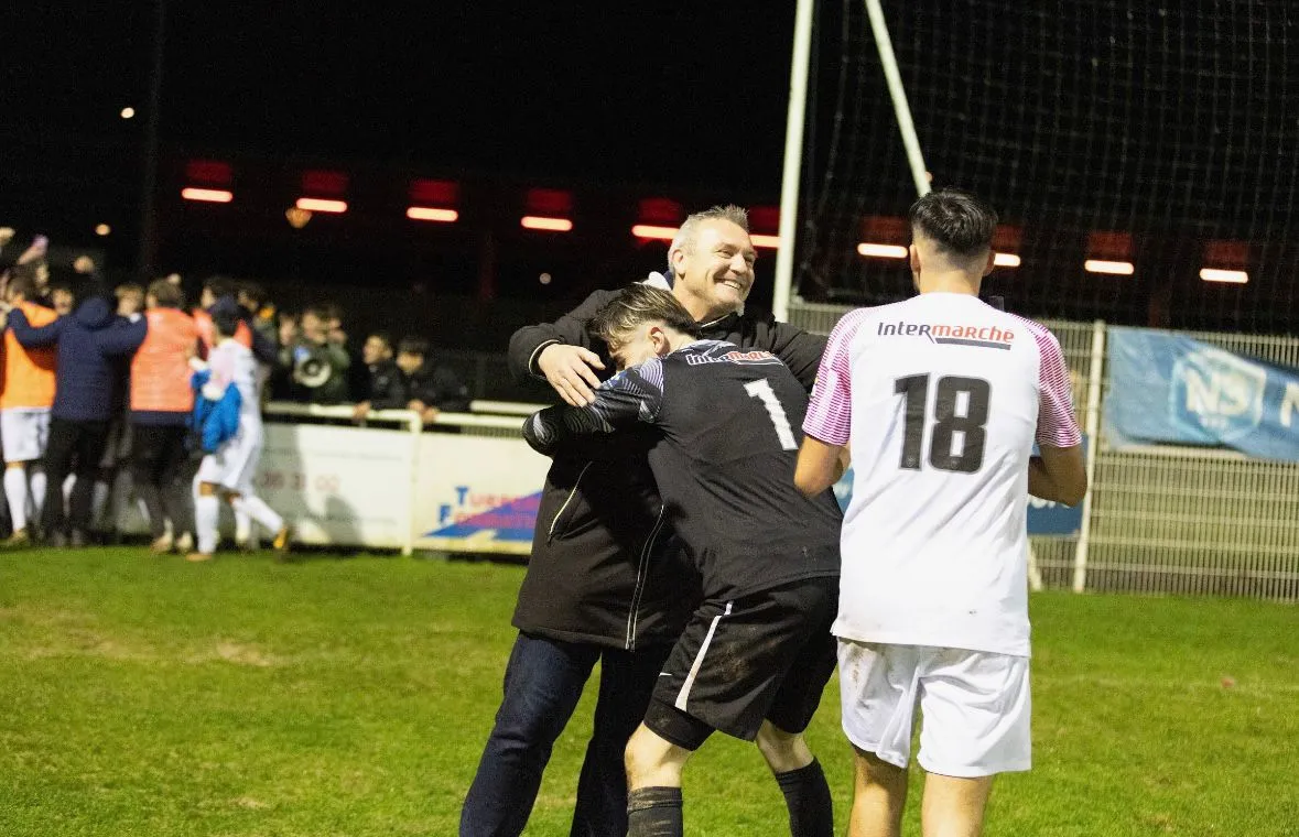 Fontenay : coucou, c’est Renou