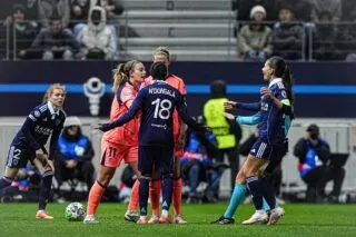 Le grand Barça trop fort pour le Paris FC, les Lyonnes croquent l’Atlético