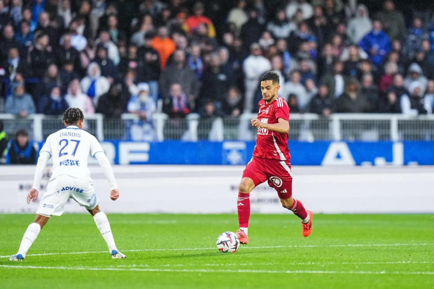 Auxerre a un renfort offensif dans le viseur