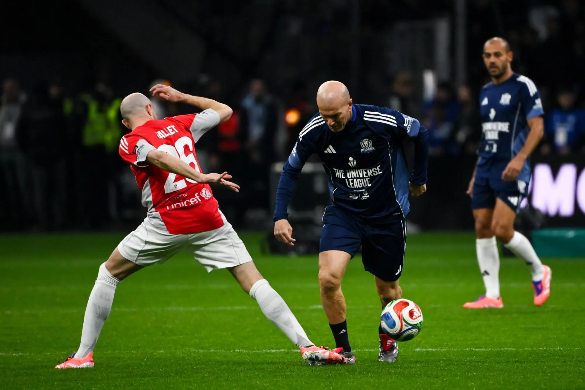 L’autre divin chauve.