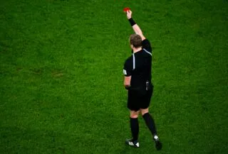 Un joueur exclu au bout de 17 secondes