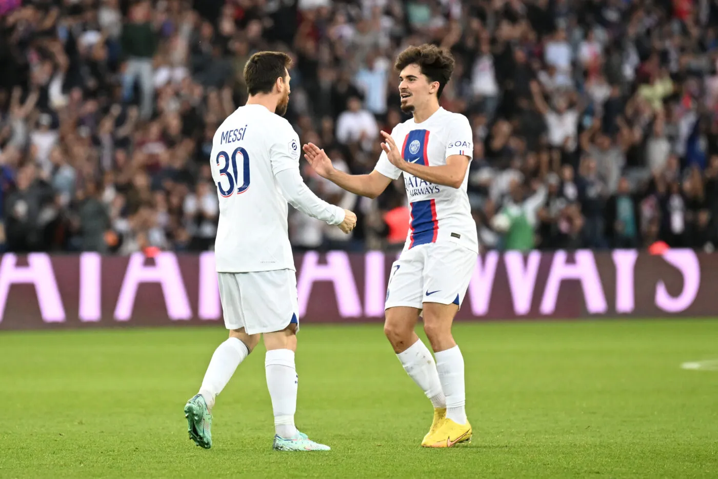 Vitinha revient sur sa première année au PSG : «<span style="font-size:50%">&nbsp;</span>Je ne sentais pas qu'on était une équipe<span style="font-size:50%">&nbsp;</span>»