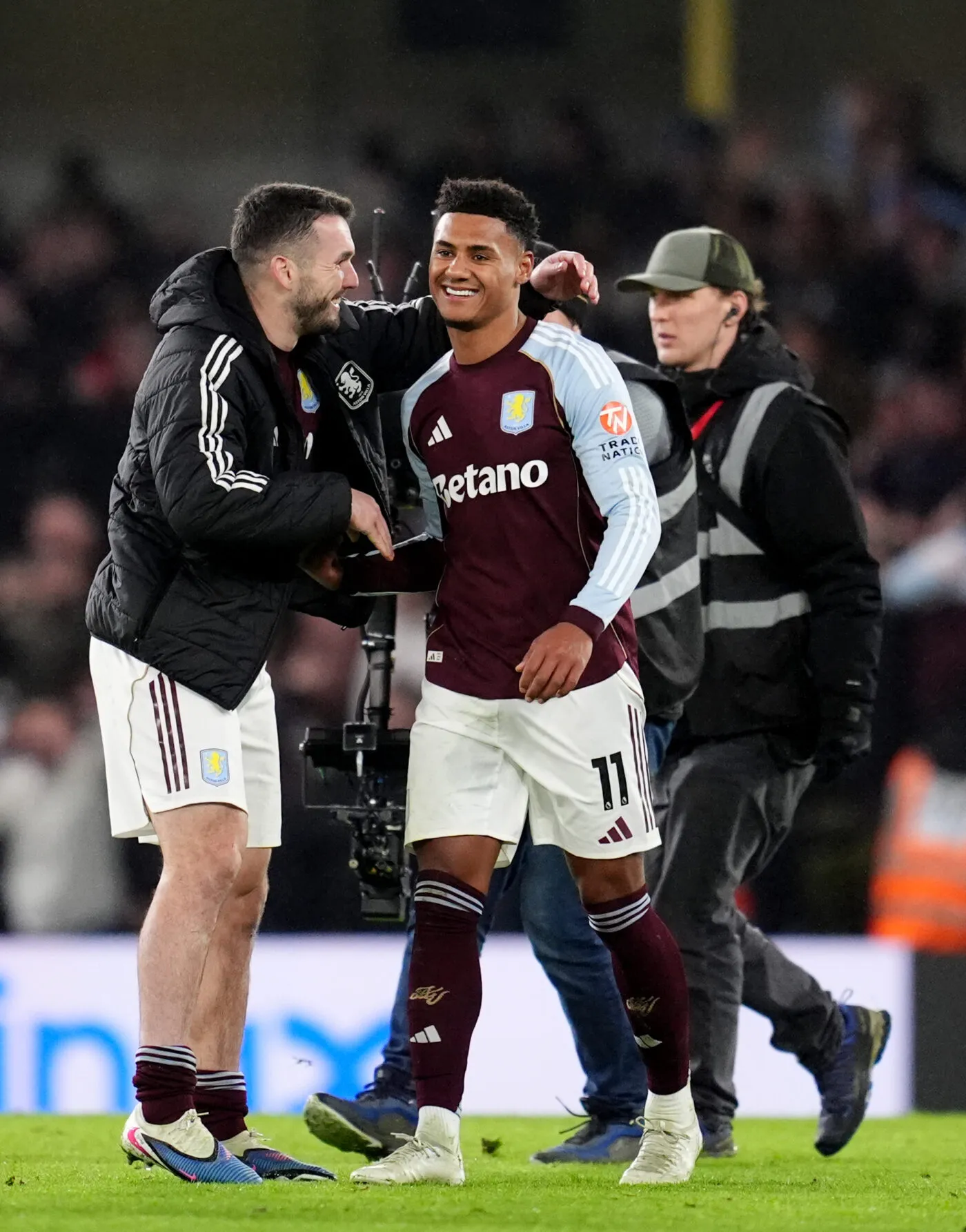Aston Villa s'offre le scalp de Chelsea et poursuit sa folle série
