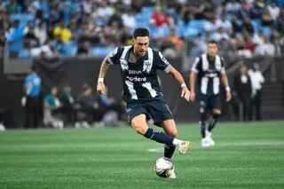 Lucas Ocampos souffre d'une paralysie du visage