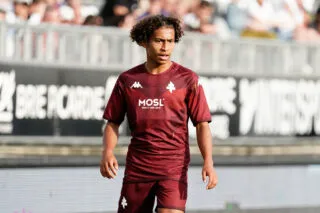 L’agent de T. Dos Santos, jeune du FC Metz grièvement brûlé à Crans-Montana, donne des nouvelles du joueur