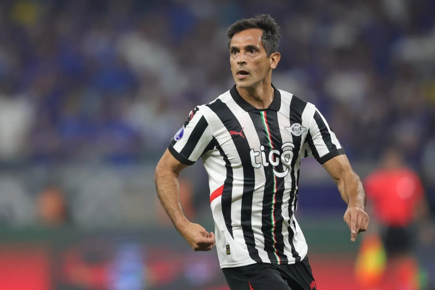 À 44 ans, Roque Santa Cruz se trouve un nouveau club