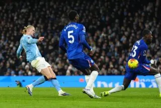 Chelsea rattrape Manchester City sur le gong