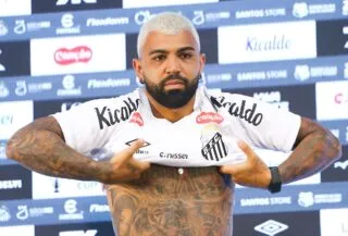 Le coup de pression surréaliste des ultras de Santos à Gabriel Barbosa