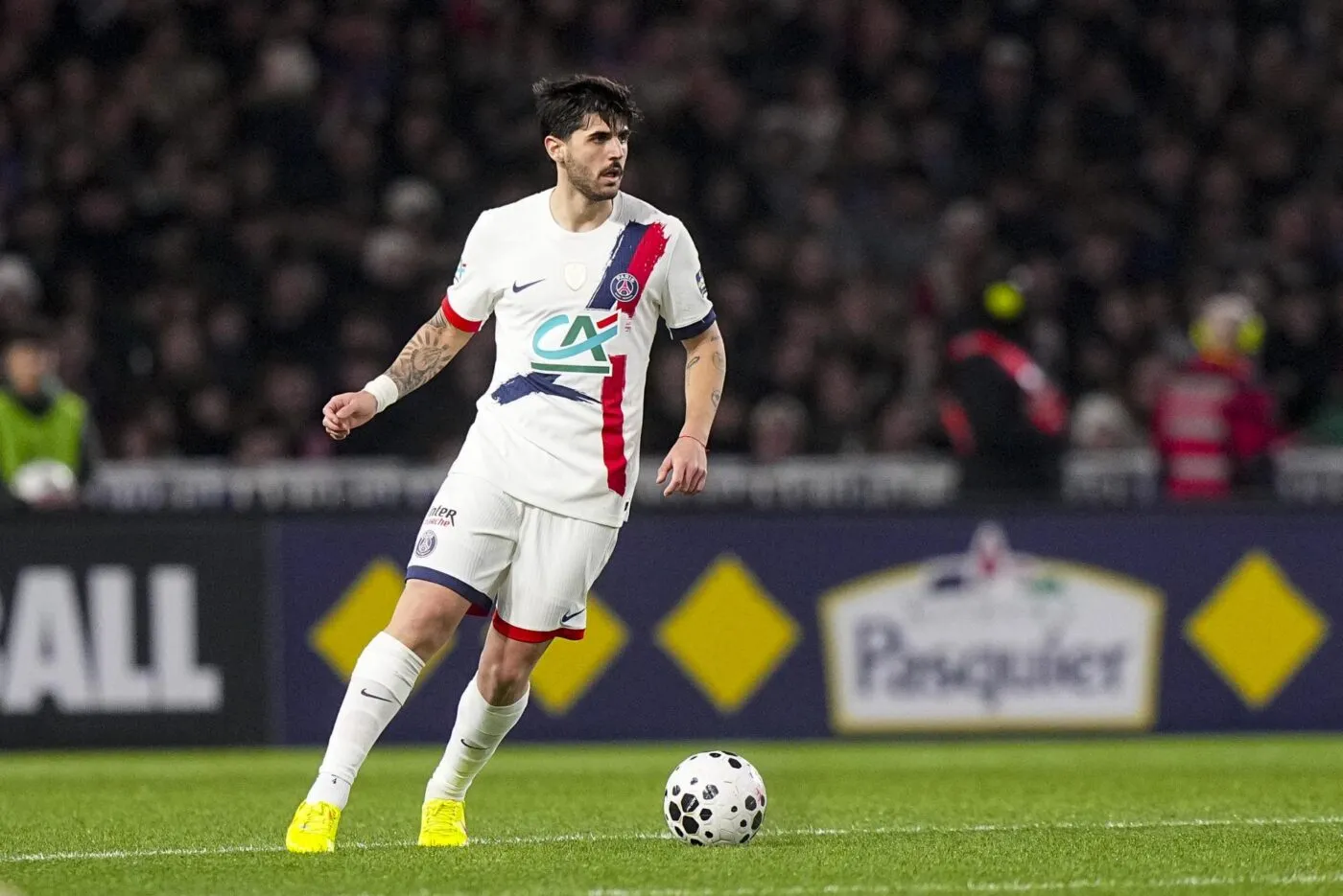 Le PSG pourrait refourguer un nouveau défenseur à Fenerbahçe