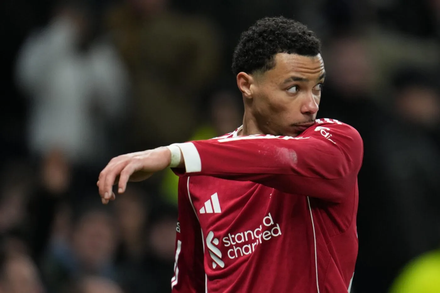 Ekitiké forfait pour le choc face à Arsenal