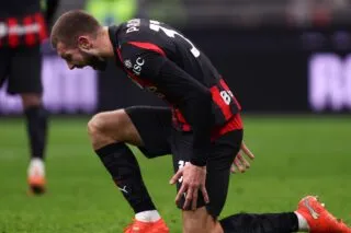 La filouterie d'un joueur de l'AC Milan pour faire rater un penalty à son adversaire