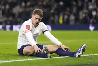 Tottenham s'enfonce encore et prend la porte en Cup