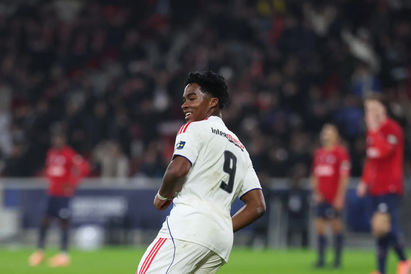Endrick qualifie l’OL dans un gros combat face à Lille
