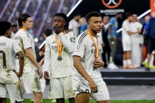 Mbappé au cœur d'une polémique à base de haie d'honneur