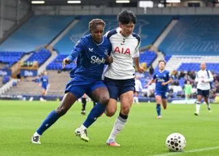 Imbroglio autour de la situation de Kelly Gago à Everton