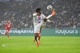 Lyon bat Brest dans la douleur et remonte à la 4e place