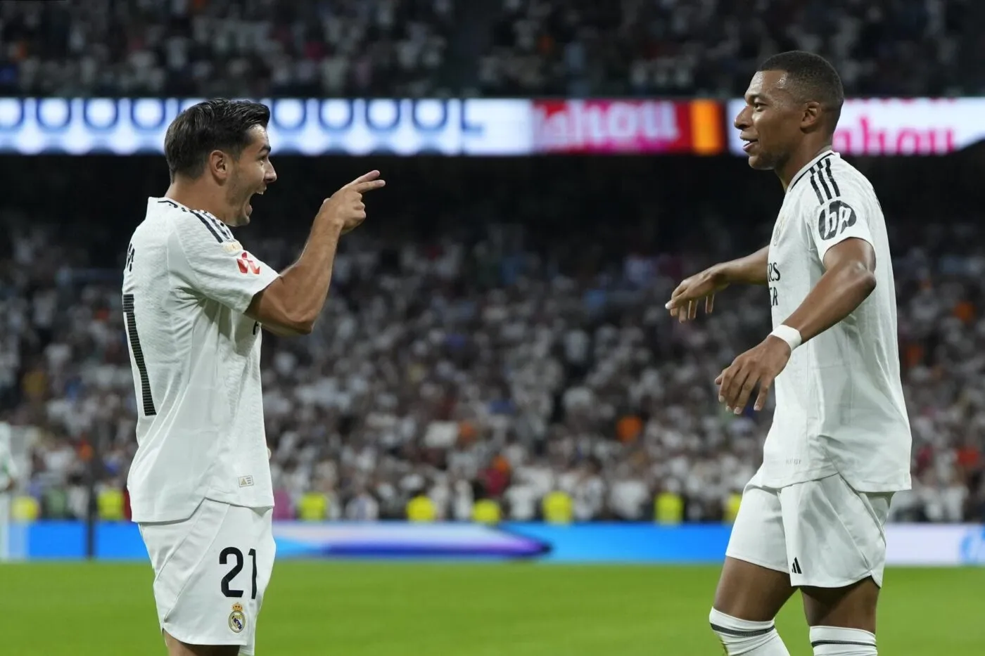 Kylian Mbappé au soutien de Brahim Díaz