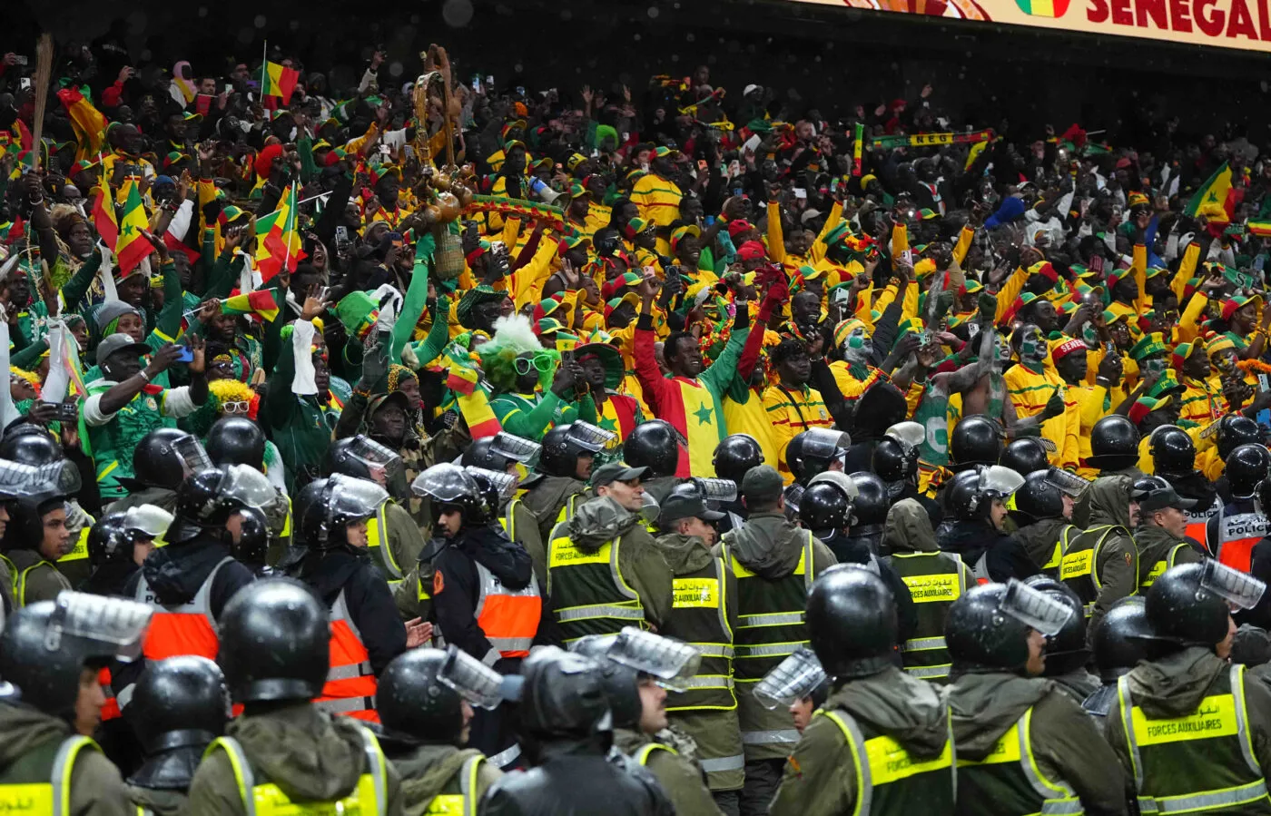Des supporters placés en garde à vue pour hooliganisme après Sénégal-Maroc