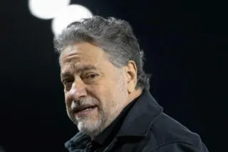 Accusé de détournement de fonds, le président du São Paulo FC se retire