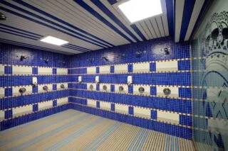 La taille de son sexe l’a empêché de faire du football