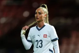 Alisha Lehmann signe son retour en Angleterre