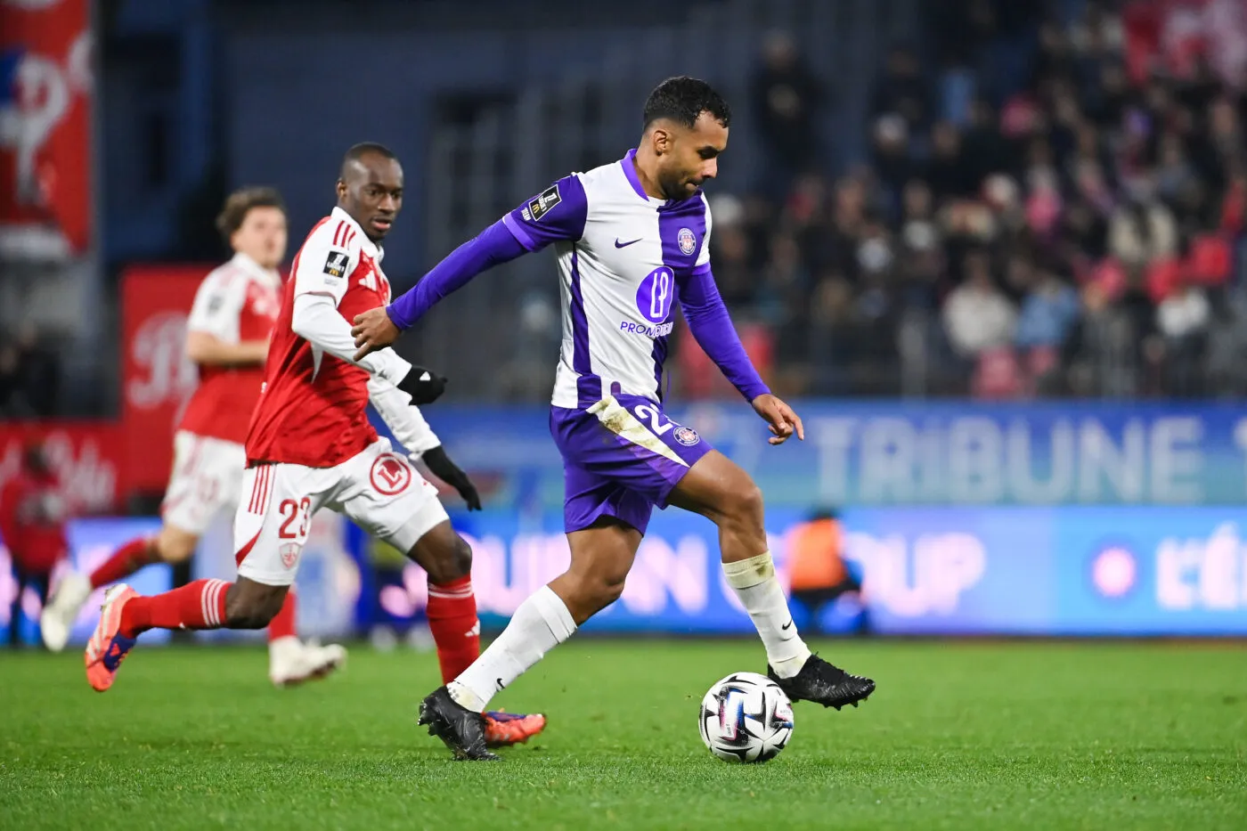 Toulouse enchaîne à Brest, Angers tient en échec le PFC