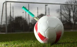 « La réalité du dopage dans le football dépasse sans doute les 0,2% de cas positifs »